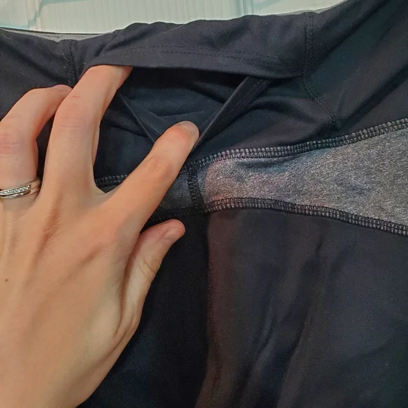 Avia Workout Crop Leggings - Picture 4 of 5